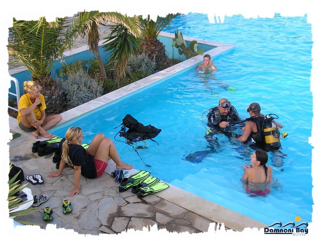 Damnoni Bay Hotel Bagian luar foto